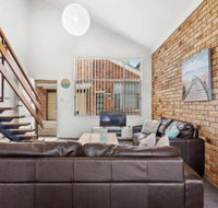 The Pines 5 - Accommodation Newcastle