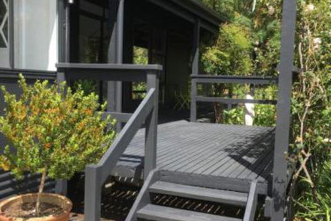 Hilltop Too - Accommodation Newcastle 5
