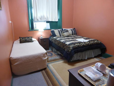 Railway Tavern Northampton - Accommodation Newcastle 1