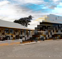 Karri Aura - Accommodation Newcastle