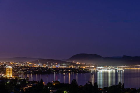 Million Dollar Views - Accommodation Newcastle 6