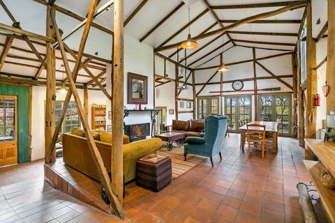 Taradale House Estate - Accommodation Newcastle 3