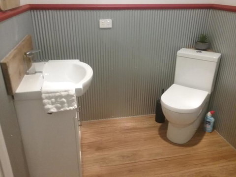 Tullah Tavern - Accommodation Newcastle 5