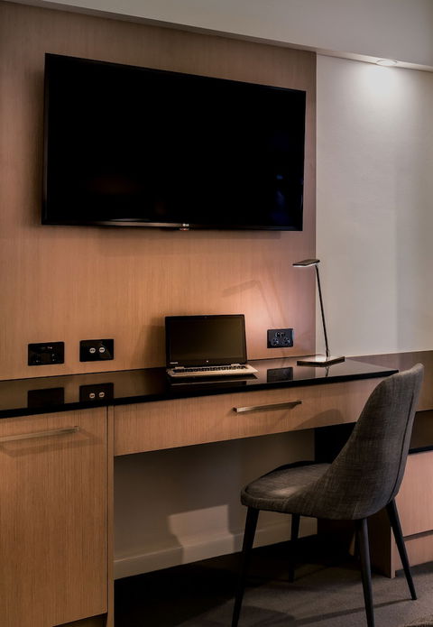 Crest On Park - Accommodation Newcastle 3