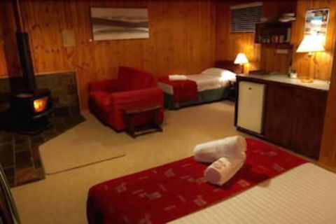 Granite Belt Brewery Retreat - Accommodation Newcastle 5