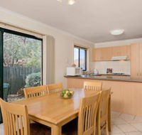 Park Avenue - Forest Hill - Accommodation Newcastle