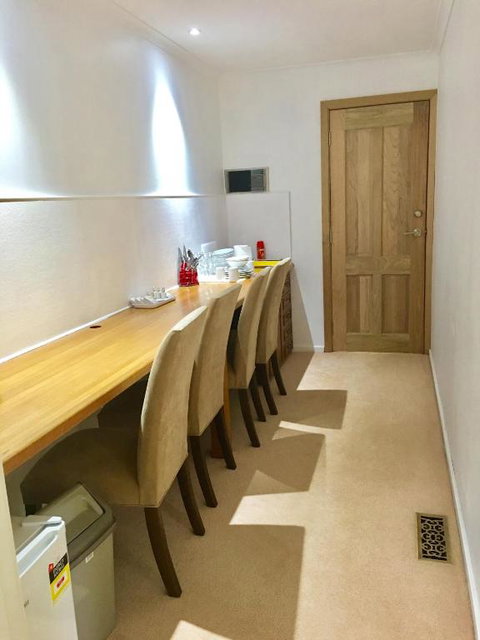 Wildwood Lodge - Accommodation Newcastle 3