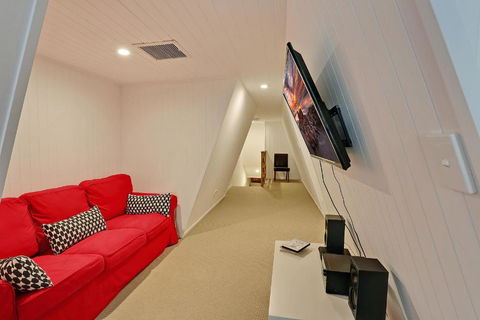 The Pod - Accommodation Newcastle 1