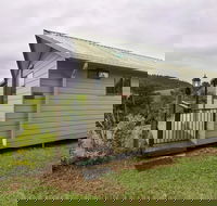 Mena Creek Flower House - Accommodation Newcastle