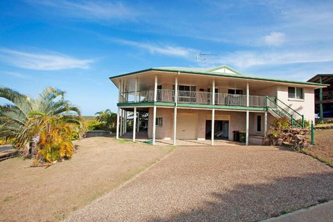 Verandahs - Accommodation Newcastle 6