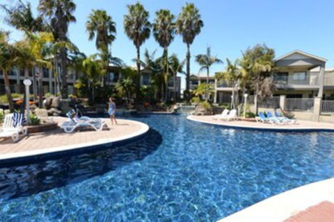 Yarrawonga Waterfront Apartments - Accommodation Newcastle 0