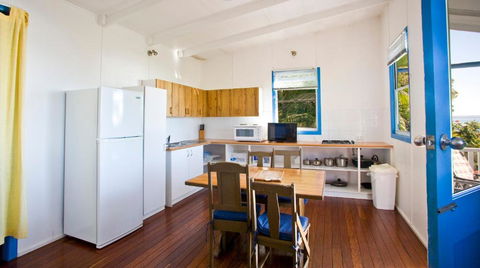 Sunset Villa - Accommodation Newcastle 6