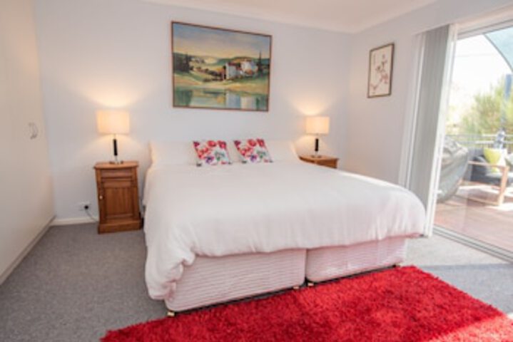 Hughes ACT Accommodation Newcastle