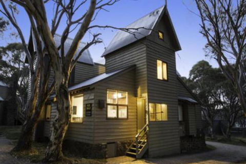 Gundy Lodge - Accommodation Newcastle 0