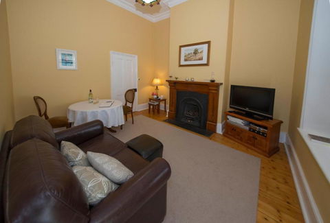 Yankalilla Bay Homestead - Accommodation Newcastle 6