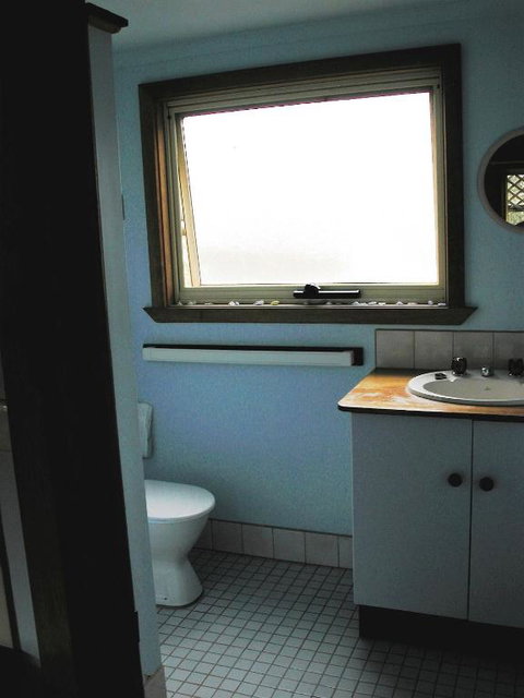 Raven Cottage - Accommodation Newcastle 6