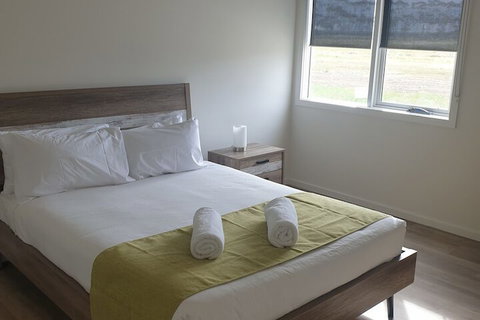 Lara Lodge - Accommodation Newcastle 2