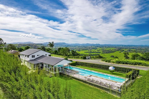 A PERFECT STAY - Villa St Helena - Accommodation Newcastle 0