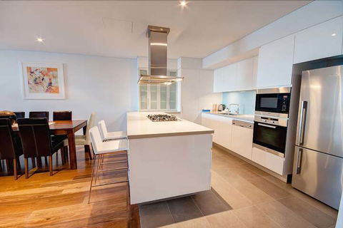 Seapoint 109 - Accommodation Newcastle 4