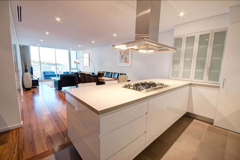 Seapoint 109 - Accommodation Newcastle 5