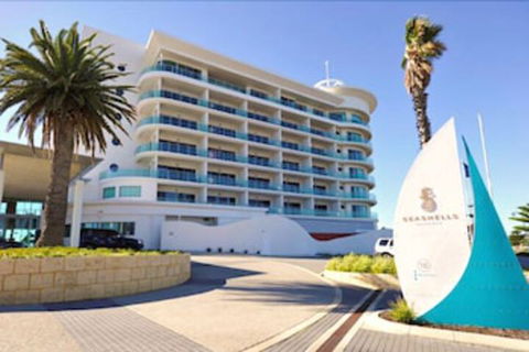 Sea Side 110 - Accommodation Newcastle 0