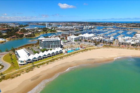 Sea Side 110 - Accommodation Newcastle 1