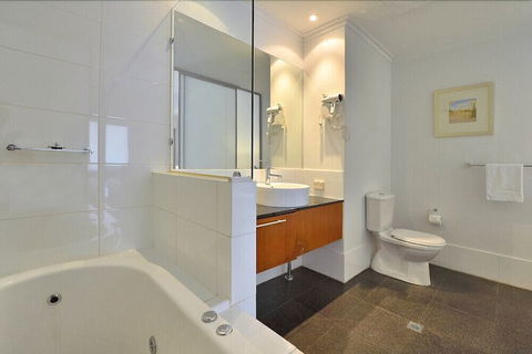 Sea Side 110 - Accommodation Newcastle 7