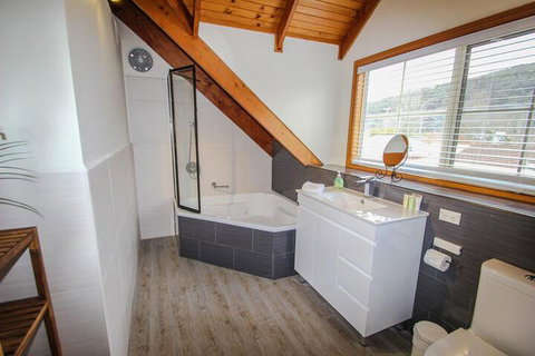 Halinka Lodge - Accommodation Newcastle 1
