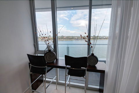 Bridgepoint 502 - Accommodation Newcastle 3