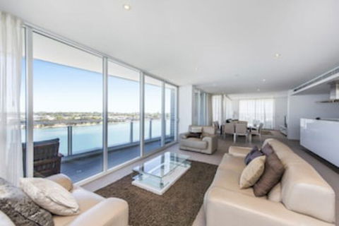 Bridgepoint 1005 - Accommodation Newcastle 0
