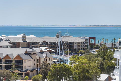 Bridgepoint 1005 - Accommodation Newcastle 7
