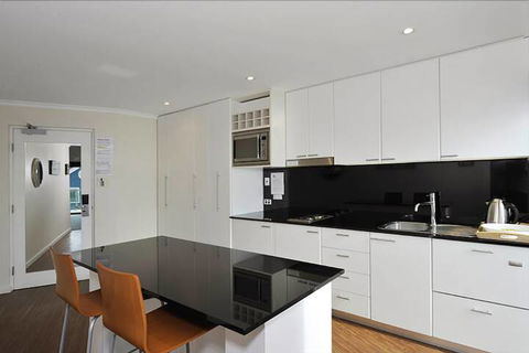 Sea Side 112 - Accommodation Newcastle 4