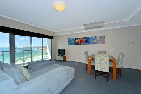 Sea Side 508 - Accommodation Newcastle 5