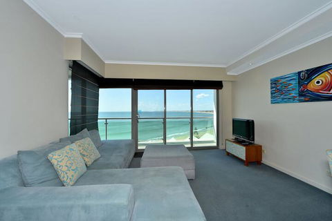 Sea Side 508 - Accommodation Newcastle 2