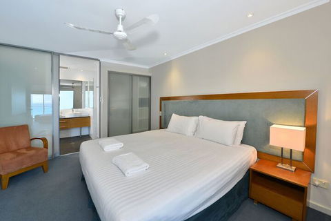 Sea Side 508 - Accommodation Newcastle 1