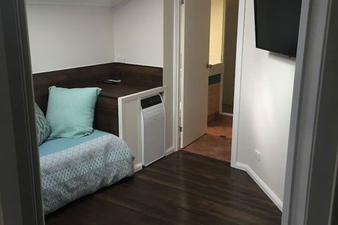Broadbeach Studios - Accommodation Newcastle 4