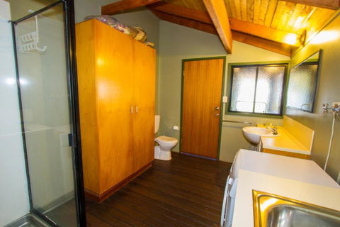 Bimbimbi - Accommodation Newcastle 5