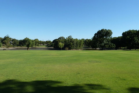 The Blue Door Villa - Accommodation Newcastle 3