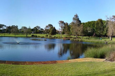 The Blue Door Villa - Accommodation Newcastle 2