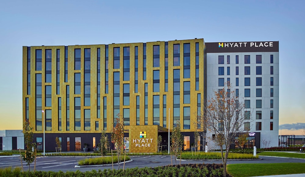 Essendon Fields VIC Accommodation Newcastle