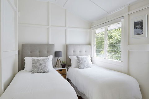 Mahalo House - Accommodation Newcastle 4