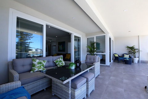 Marina Views At Mindarie Marina - Accommodation Newcastle 2