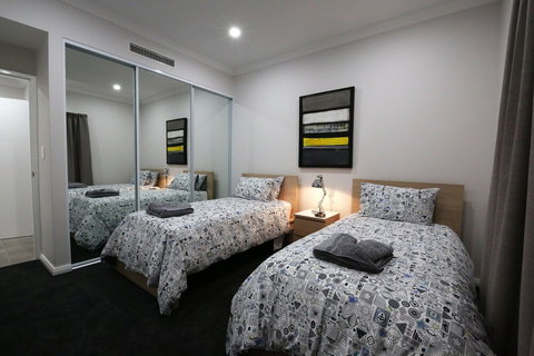 Marina Views At Mindarie Marina - Accommodation Newcastle 1