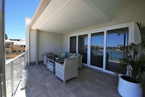 Marina Views At Mindarie Marina - Accommodation Newcastle 0