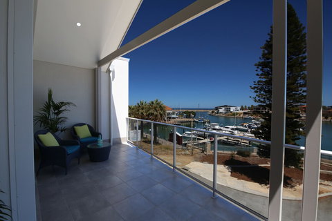 Marina Views At Mindarie Marina - Accommodation Newcastle 4