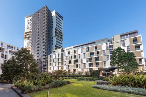Meriton Suites Zetland - Accommodation Newcastle 0