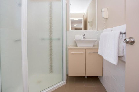 Paradise Tourist Park - Accommodation Newcastle 2