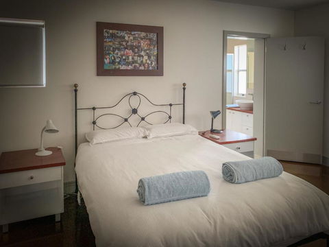 Walshys Shack - Accommodation Newcastle 6