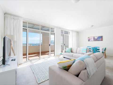 Seaspray Villa 5 - Accommodation Newcastle 4