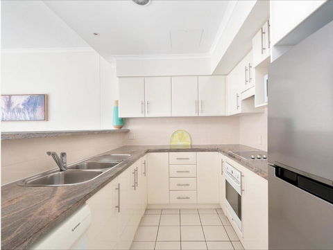Seaspray Villa 5 - Accommodation Newcastle 5